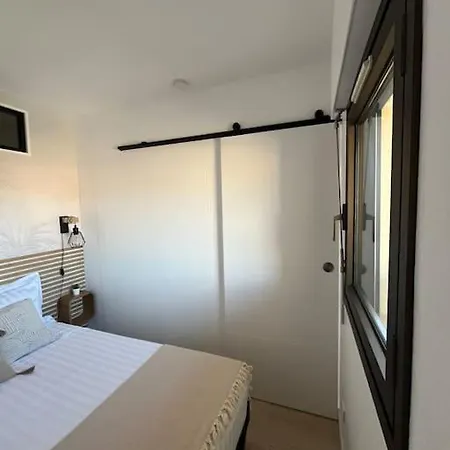 - Renove- Le Zephyr - * Le Lavandou
